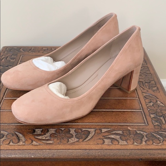 Donald J Pliner - Blush Kid Suede Pumps - Picture 2 of 8